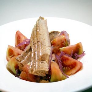 Tomate de temporada con ventresca