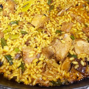 Arroz de ternasco de Aragón tocado de morcilla de Burgos